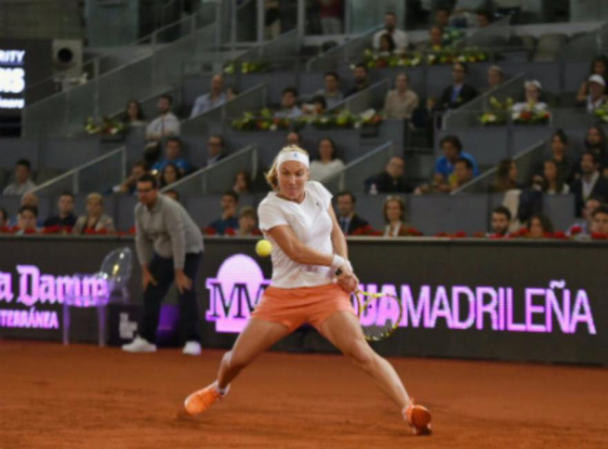 Светлана Кузнецова уступила Симоне Халеп в финале выставочного турнира в Мадриде