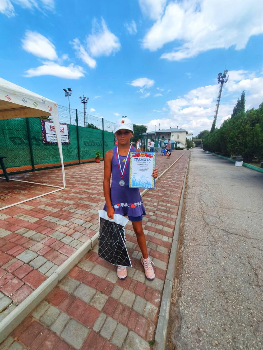Гурылева Влада завоевала серебро на турнире в Крыму