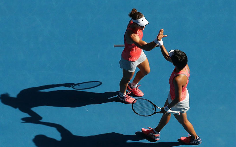 Саманта Стосур и Чжан Шуай выиграли Australian Open в парном разряде