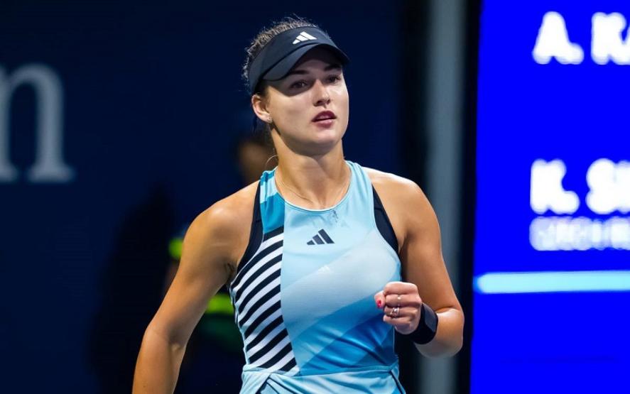 Анна Калинская вышла в четвертьфинал турнира в Осаке
