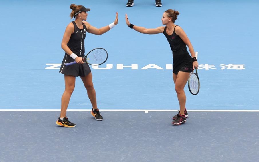 WTA Elite Trophy. Кудерметова и Хаддад Майя успешно стартовали в парном разряде