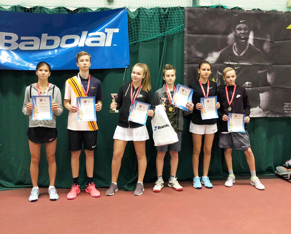  Татарстанские теннисистки привезли «серебро» и «бронзу» из турнира РТТ в Питере!