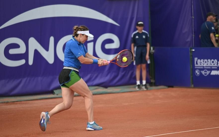 Анастасия Павлюченкова пробилась во второй круг турнира в Страсбурге