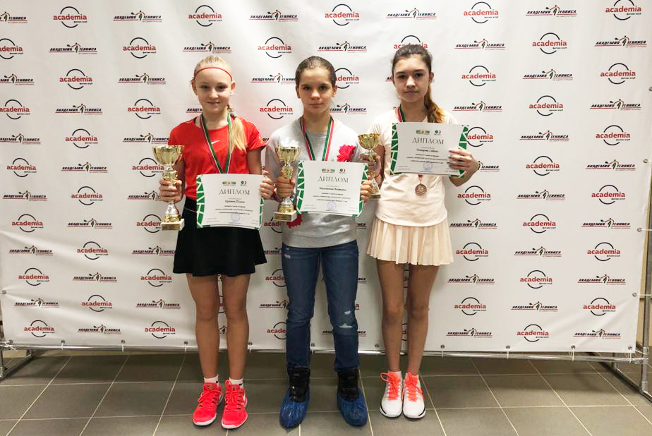 Татарстанская теннисистка Кратюк Полина стала первой в возрастной категории до 15 лет!